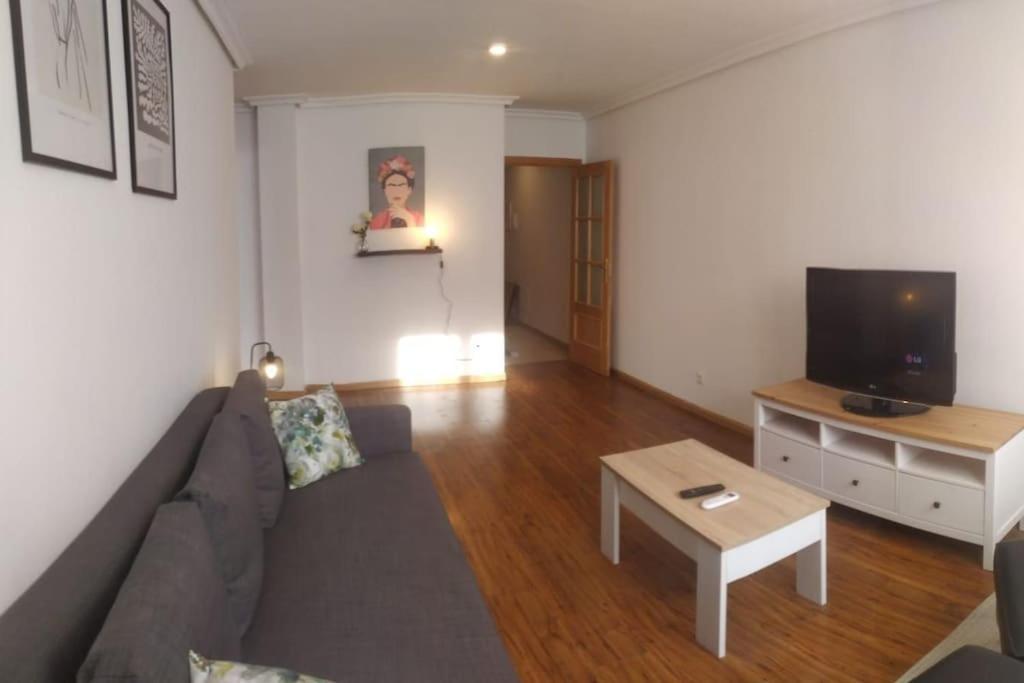 Appartement Piso.2Hab+2Banos+Garaje+Asc+A C. à Talavera de la Reina Extérieur photo